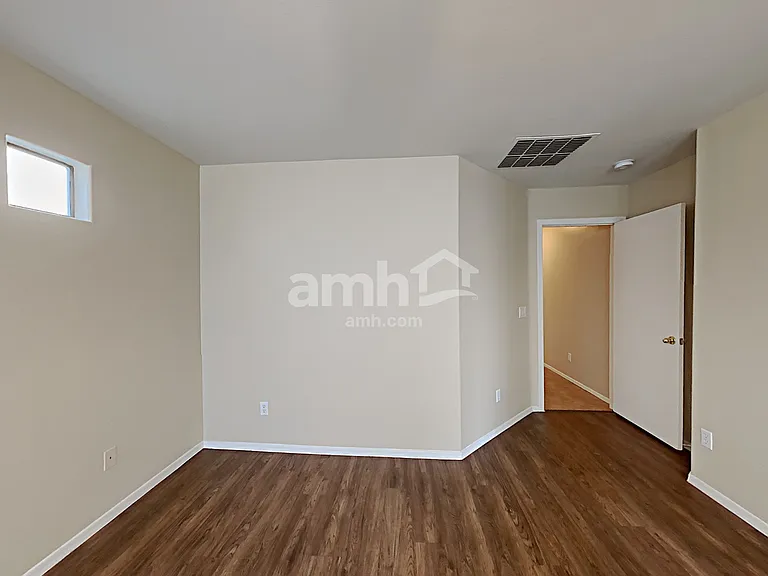 3614 W Vineyard Rd — Photo 10