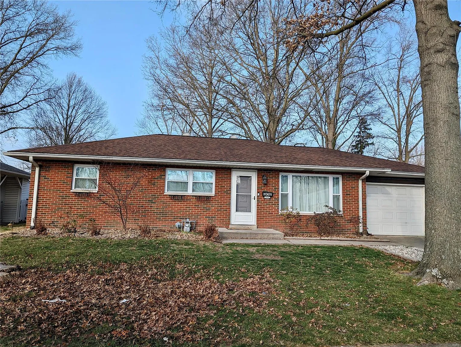 3255 Franklin Ave photo 1