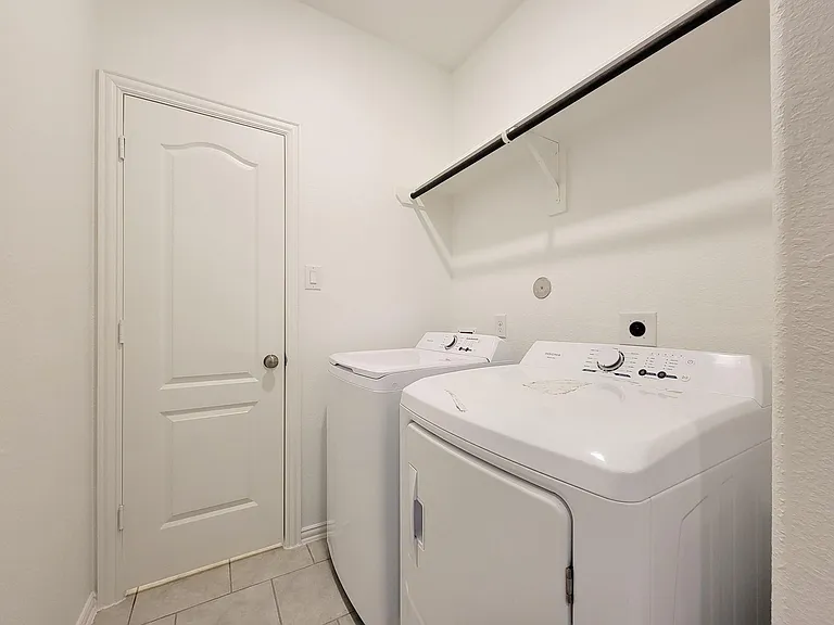 31351 Horseshoe Meadow Bend Ln — Photo 25