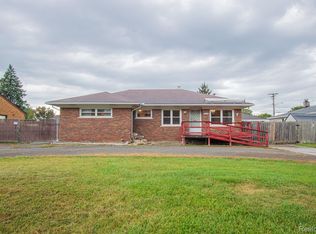19555 Masonic Blvd, Roseville, MI 48066