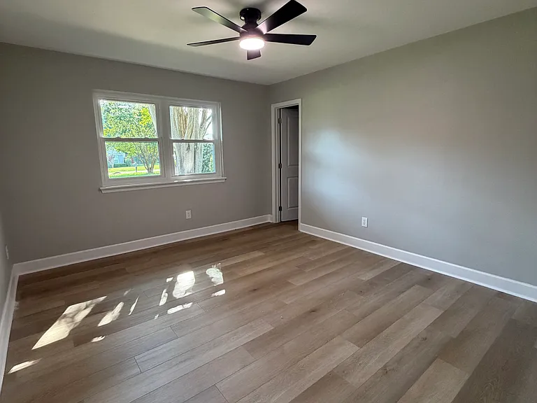 2303 Napoleon Bonaparte Dr — Photo 7