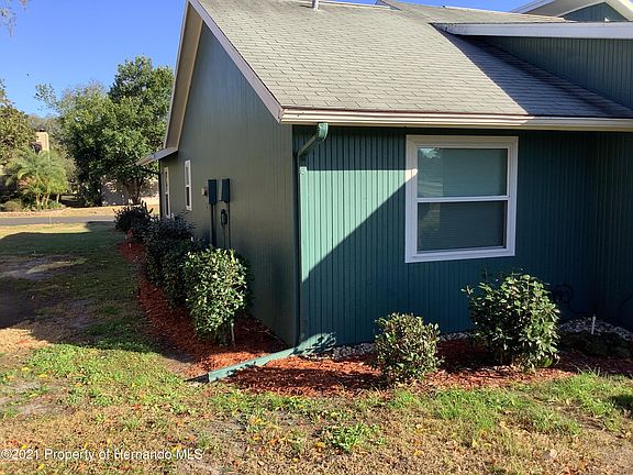 4th image of 34326 Whispering Oaks Blvd