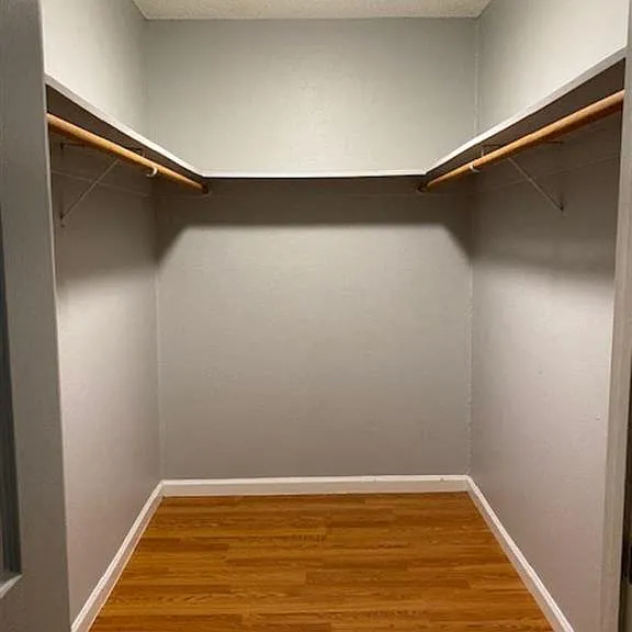 McDouall Apartments — Photo 7