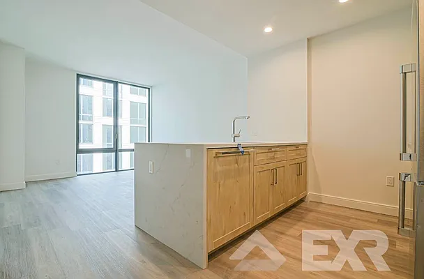 Rented by EXR | media 13