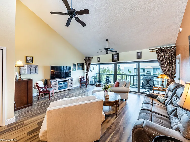 1801 Jamaica Way #331 — Photo 49