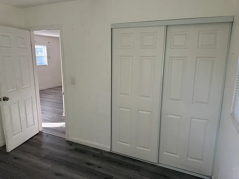 1415 E 98th Ave #B — Photo 11