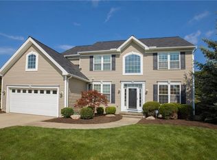 33370 Bayberry Ct, Avon Lake, OH 44012