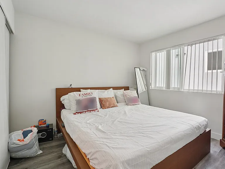 Sylvan Apartments — Photo 29