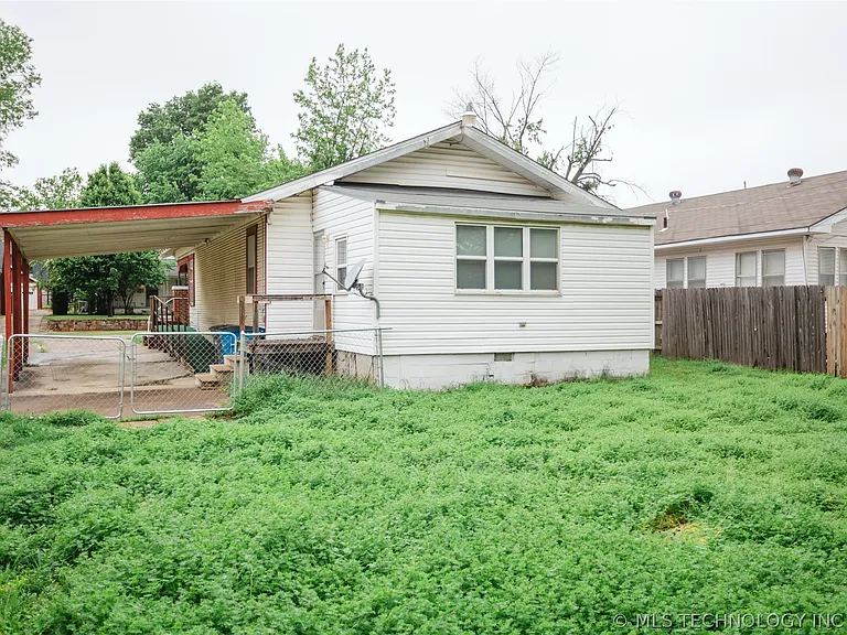 1119 S Florence Ave — Photo 50