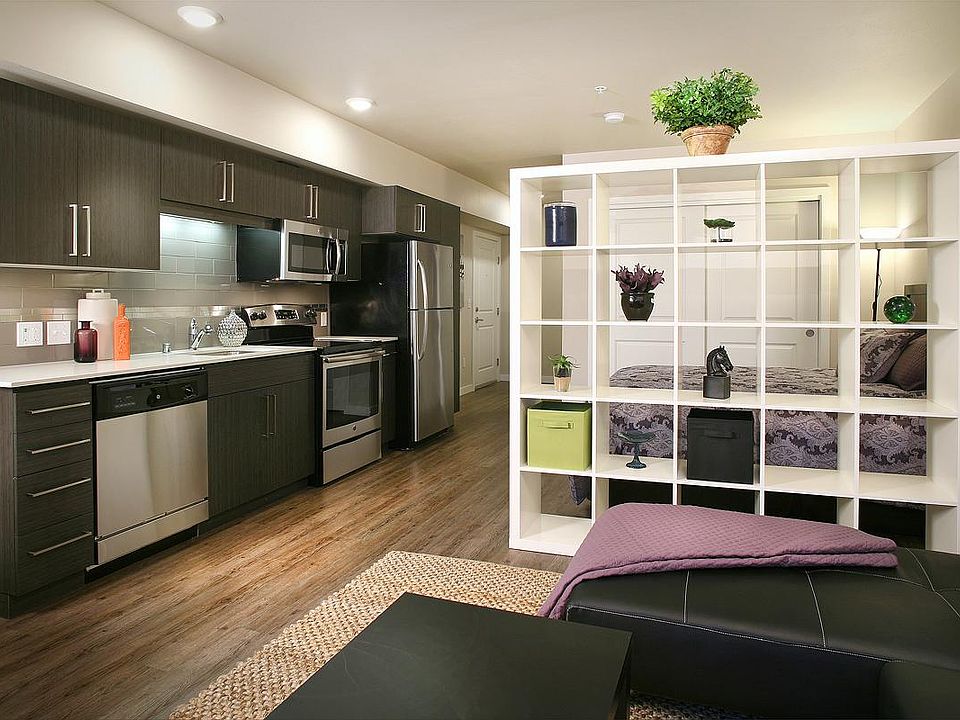 1st image of 509 1st Ave W #411