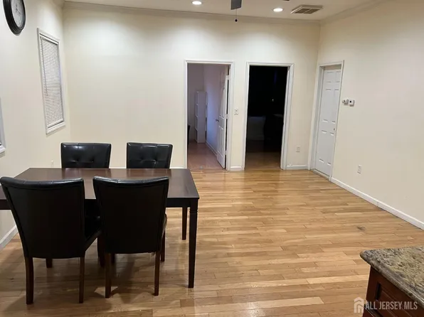 158 Terrace Ave, Jersey City, NJ 07307