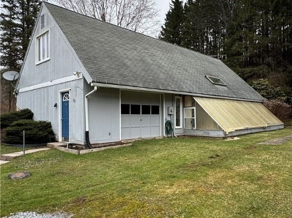 22 Elm Rd, Smethport, PA 16749