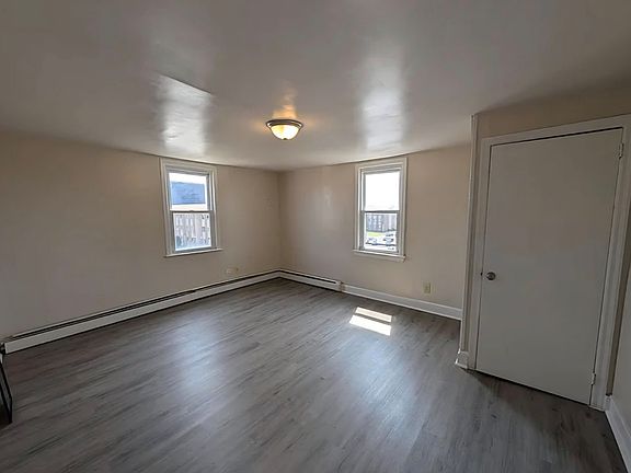 3rd image of 203 N South Carolina Ave #3