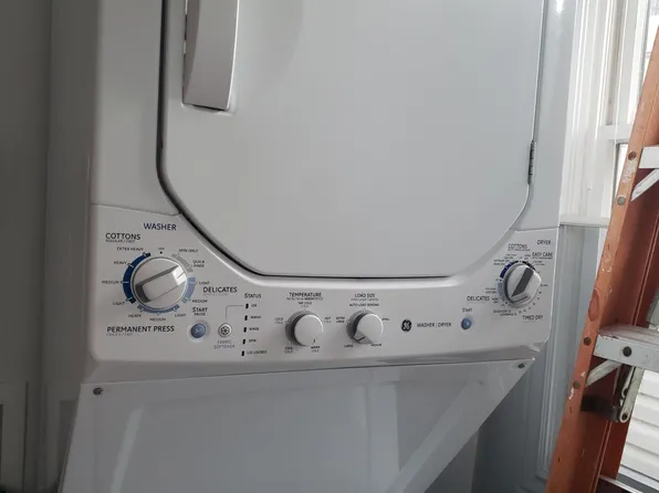 214 New York Avenue image 13 of 13