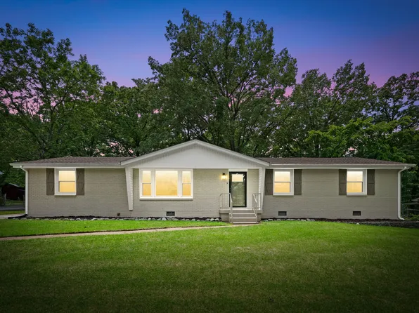 128 Delaware Dr, Clarksville, TN 37042