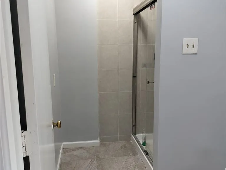 141 Grove St #1 — Photo 7