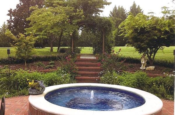 2nd image of 285 Country Ln