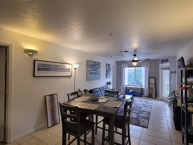 4000 SW 23rd St #6-303 — Photo 6