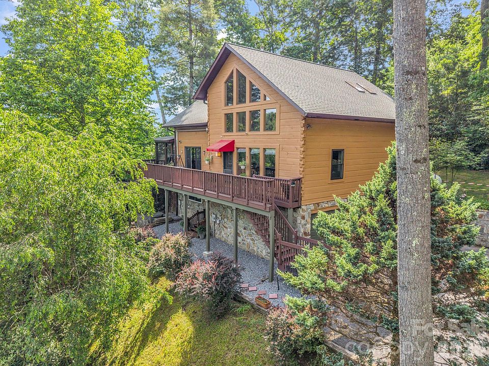 1st image of 247 Woods Rd