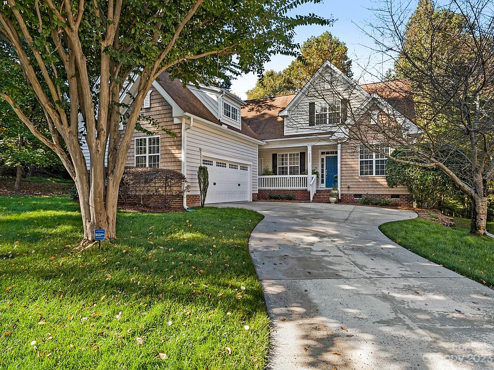 1st image of 2202 Bleckley Ct