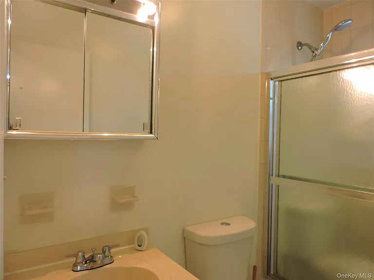 235 Fieldmere St — Photo 11