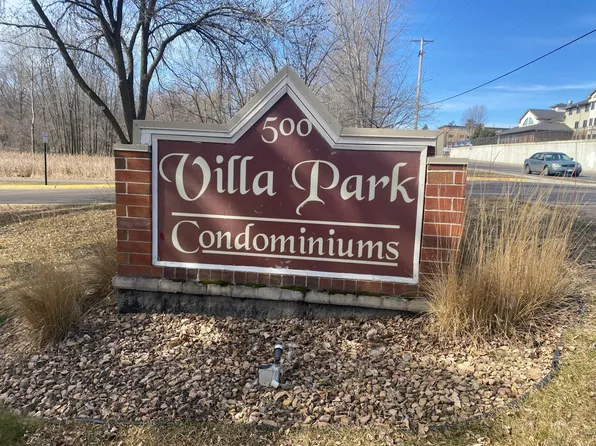 500 County Road B Rd W #214, Roseville, MN 55113
