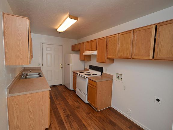 2nd image of 3512 E Monte Vista Dr Unit 2