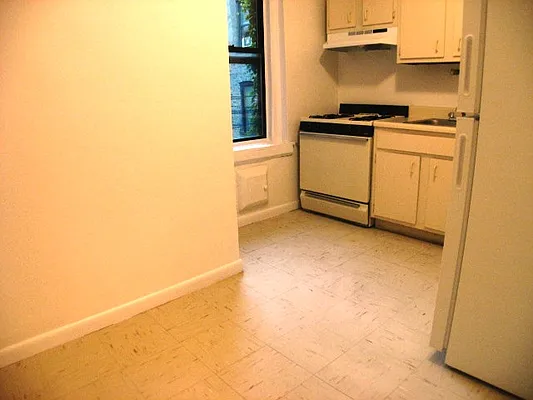 Rented by PMG Real Estate  | media 4