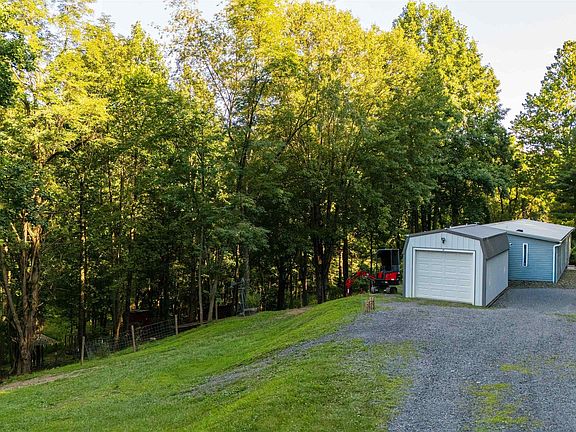 3rd image of 3368 Owl Creek Rd