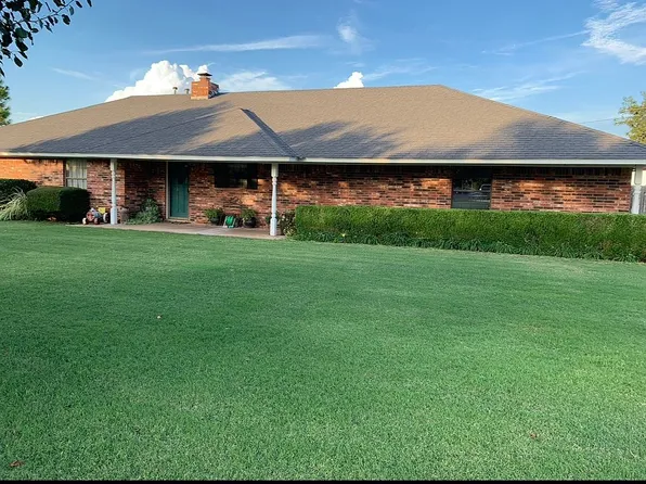1003 N Oak Ave, Hinton, OK 73047