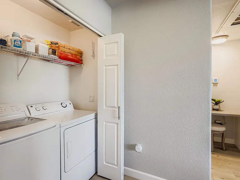 20100 N 78th Pl #2086 — Photo 5
