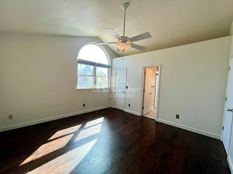 3710 Hickory Hill Dr — Photo 14