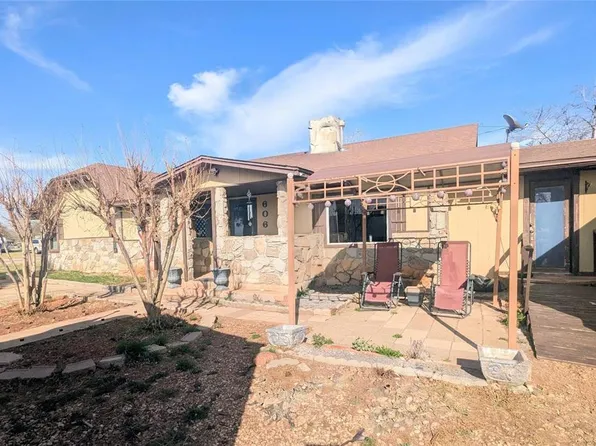 606 E Normal St, Cordell, OK 73632