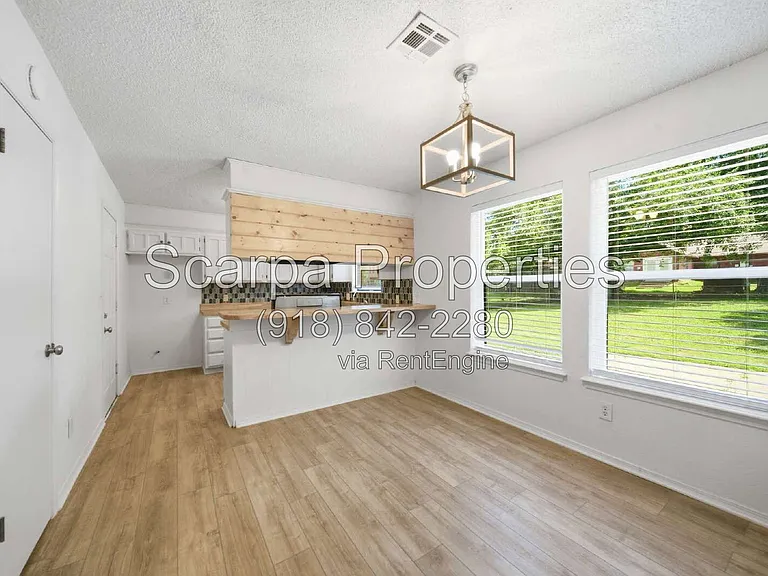 13621 S 285th East Ave — Photo 7