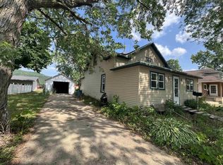 222 N Michigan St, Prairie Du Chien, WI 53821