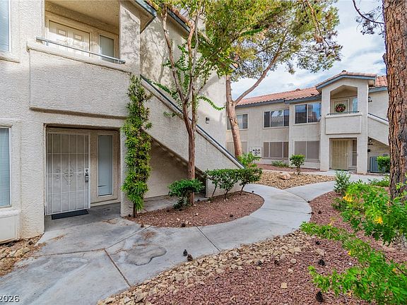 3rd image of 3119 Key Largo Dr Unit 101