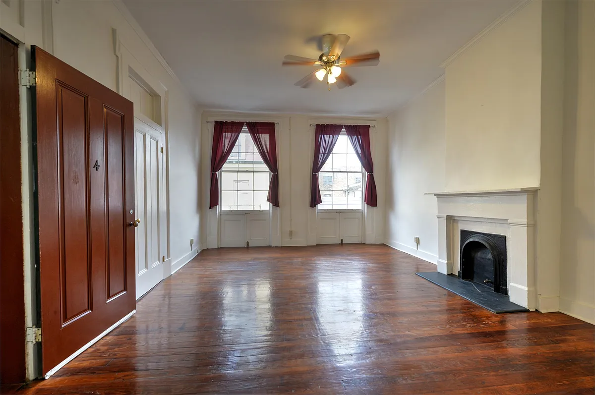 Building Photo - 710 Saint Louis St #714