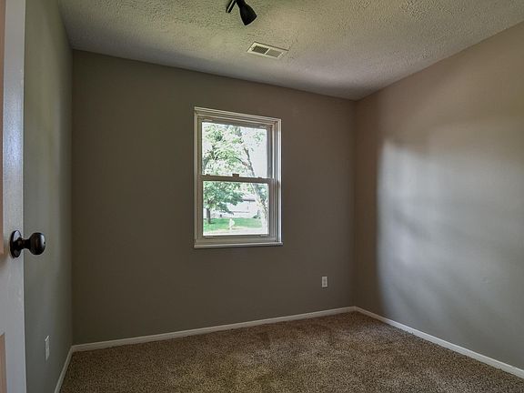 5th image of 3784 Feather Ln