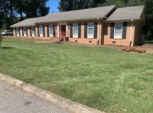 209 Parliament Rd, Greenville, SC 29615