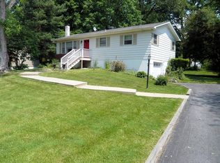 47 Robert Ln, Wappingers Falls, NY 12590