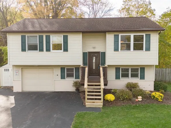 139 Hosmer Dr, Syracuse, NY 13209