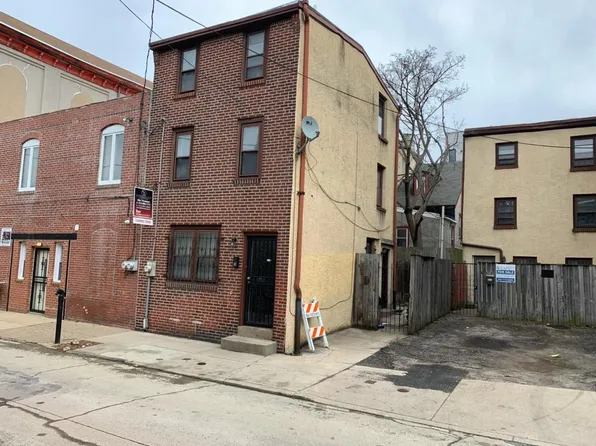1043 N Leithgow St, Philadelphia, PA 19123