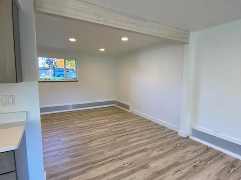 1539 S 9th St W — Photo 10