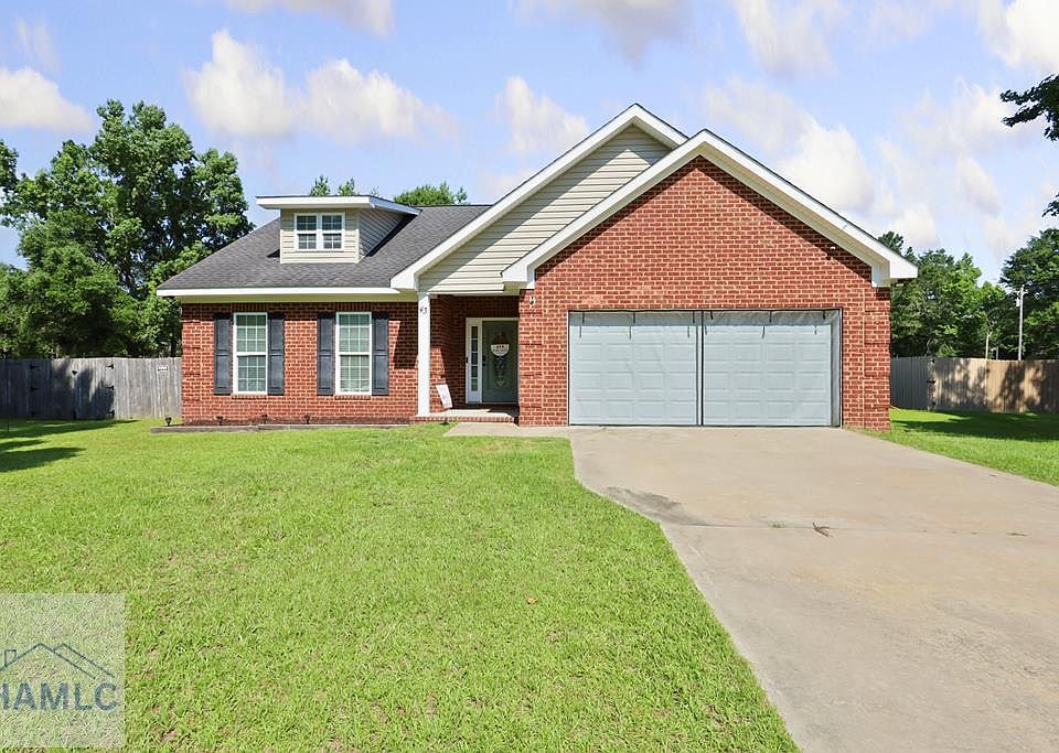 1st image of 43 NE Gracie Ln