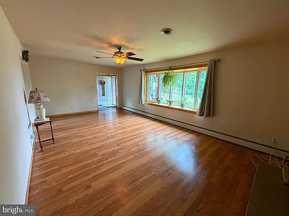 4th image of 6615-H Kenwood Ave