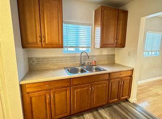 1141 E 67th St #1/2, Inglewood, CA 90302
