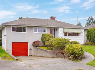 2930 Oriole St, Saanich, BC V8R 2W8