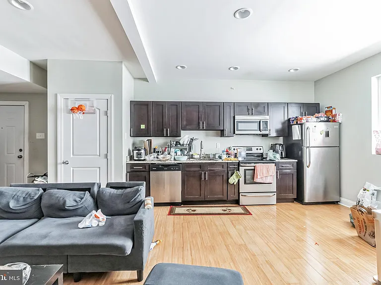 331 N 40th St #3B — Photo 24