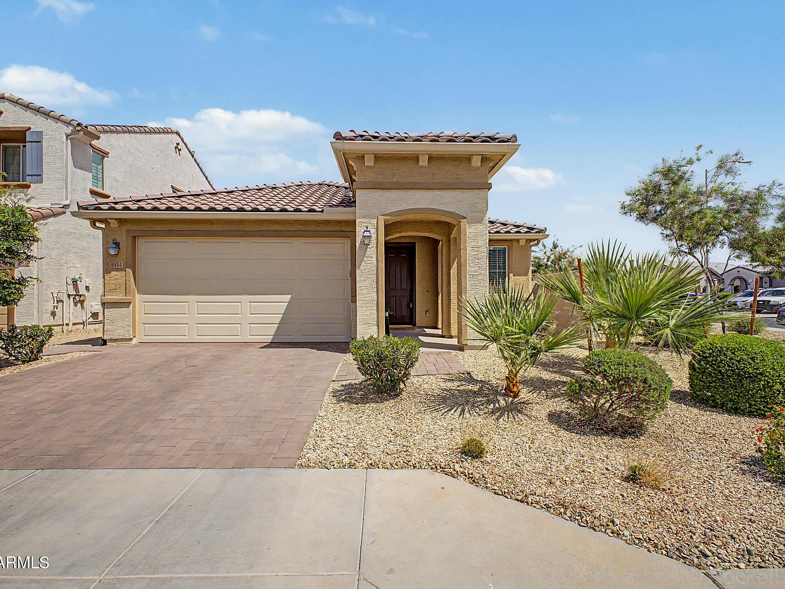 3 bed, 2.0 bath, 1798 sqft, $2,200 — Photo 2