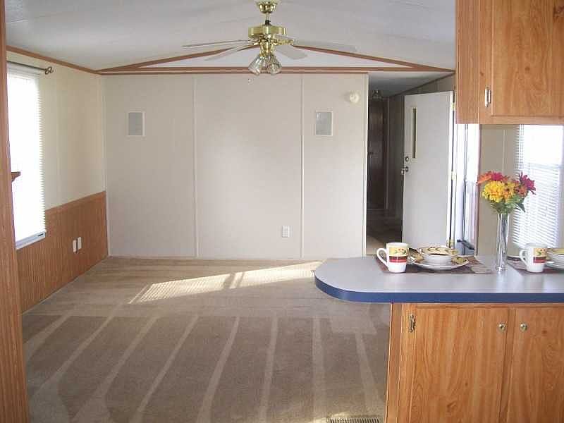 2nd image of 90 Pinebark Ln